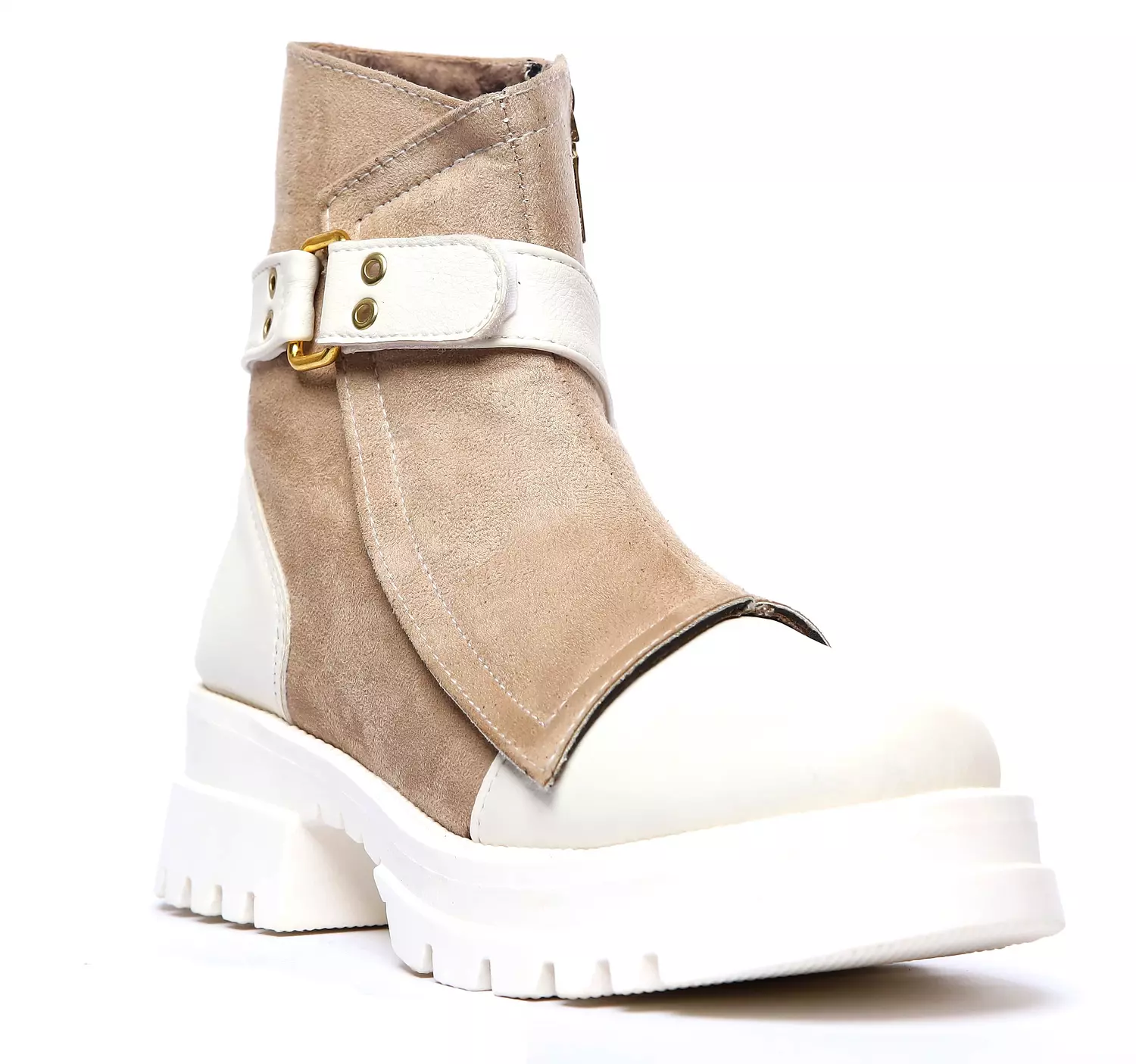 Conquer Boots  image
