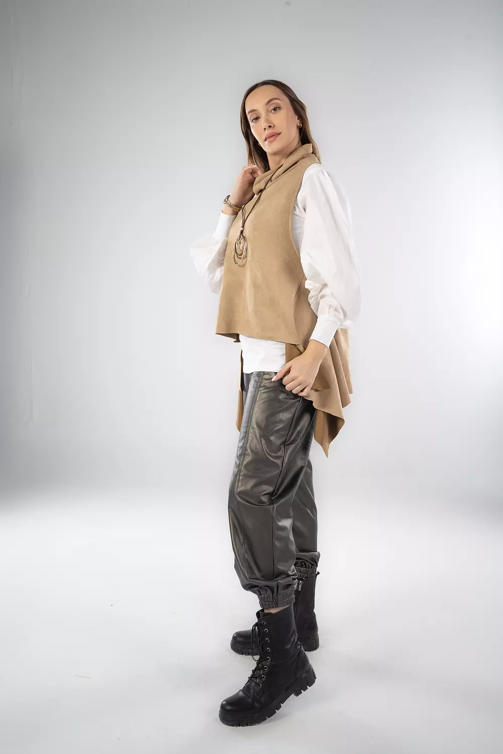 Suede beige vest hover image