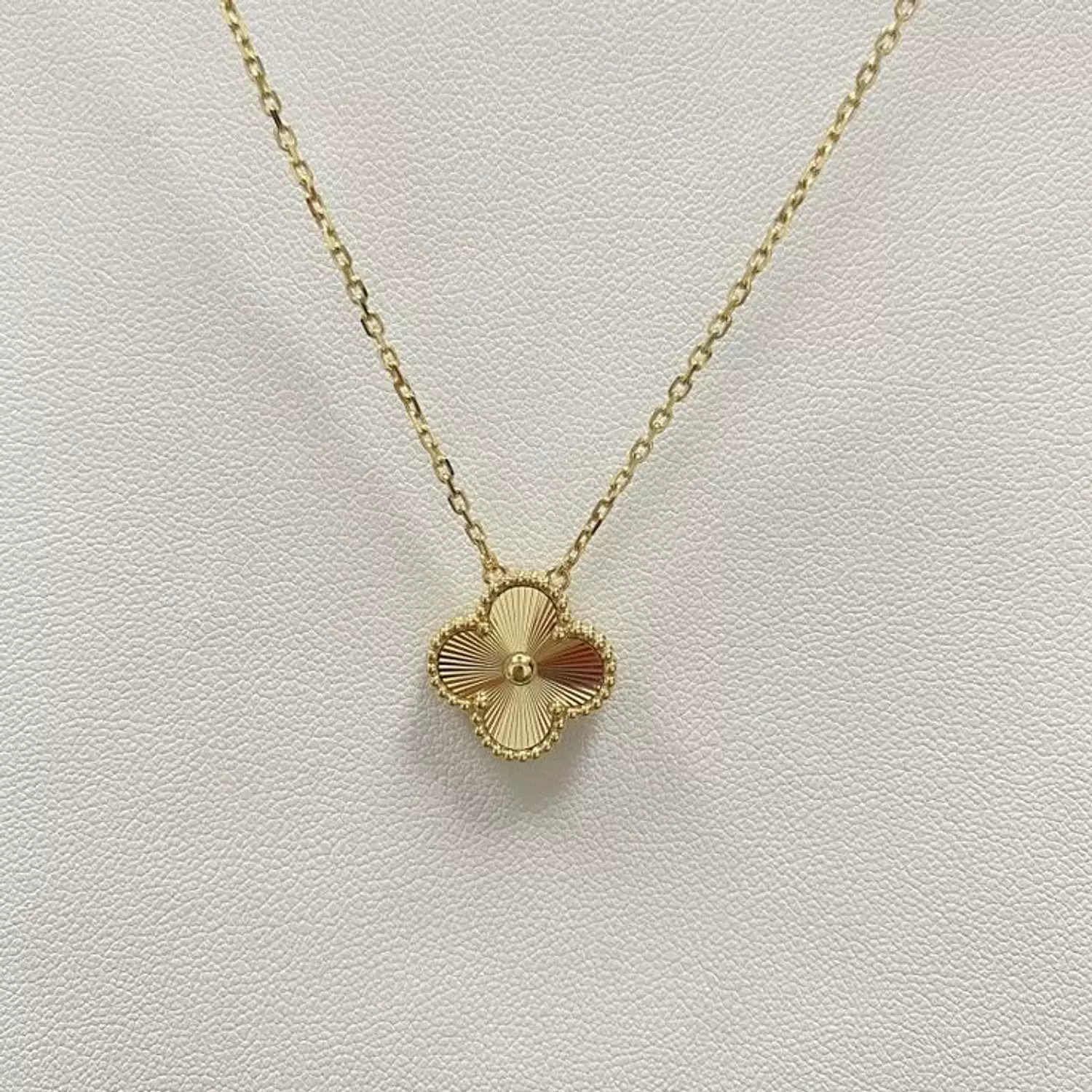 Van cleef necklace N206 3