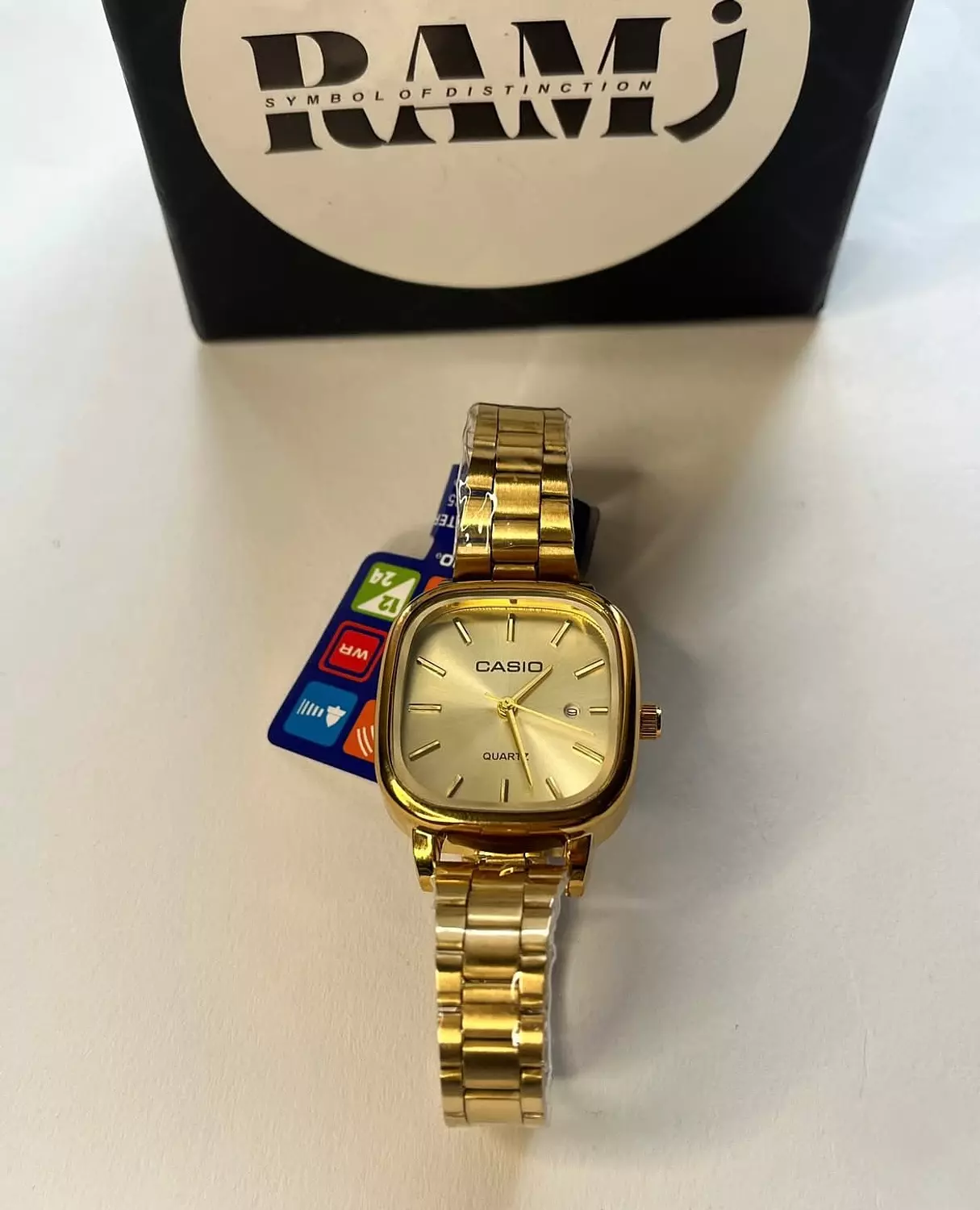 Female oldmoney full gold image