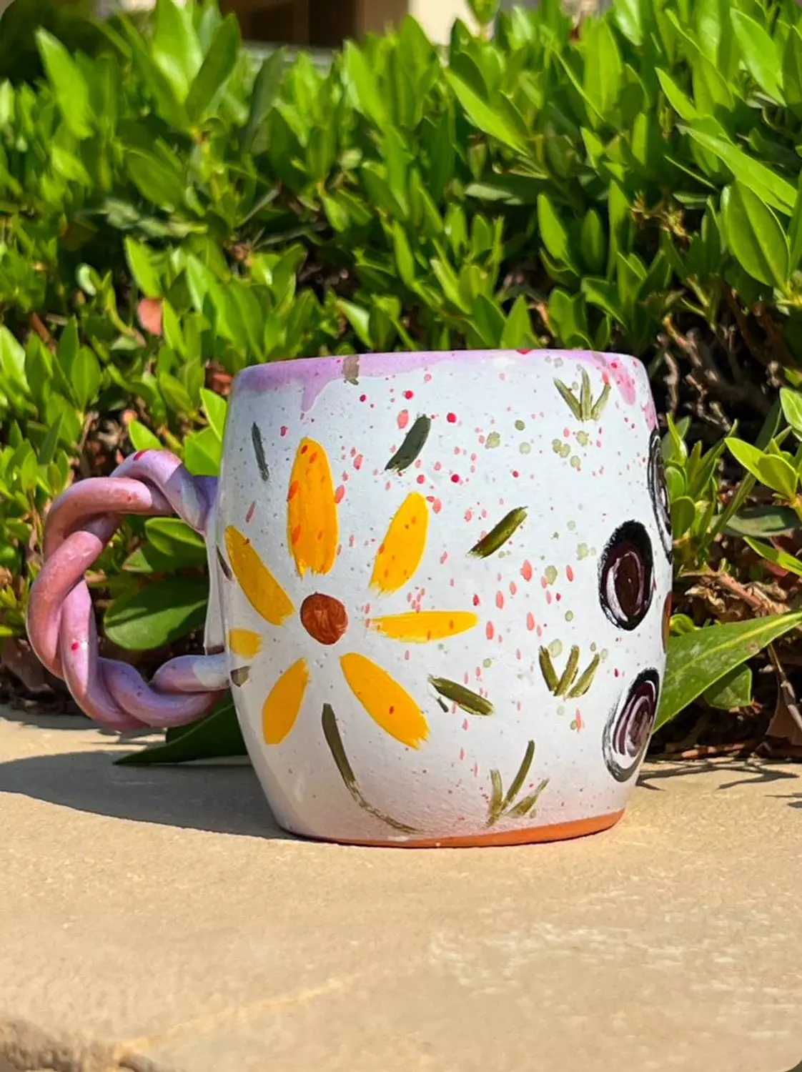 Mauvy Fleurie curly mug image