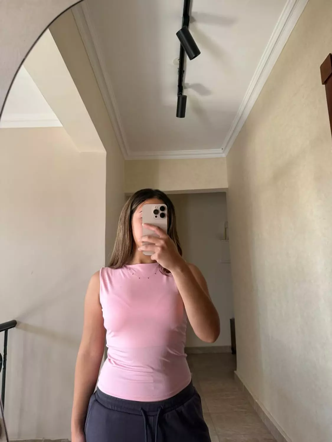 Sleeveless Baby Pink Basic Top image