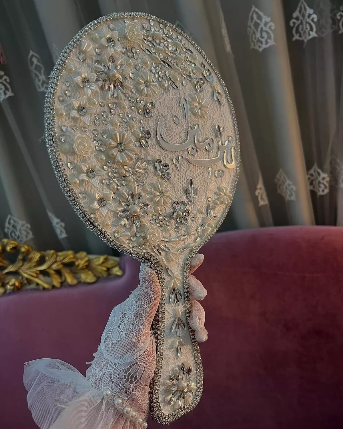 luxurious lace hand mirror 1