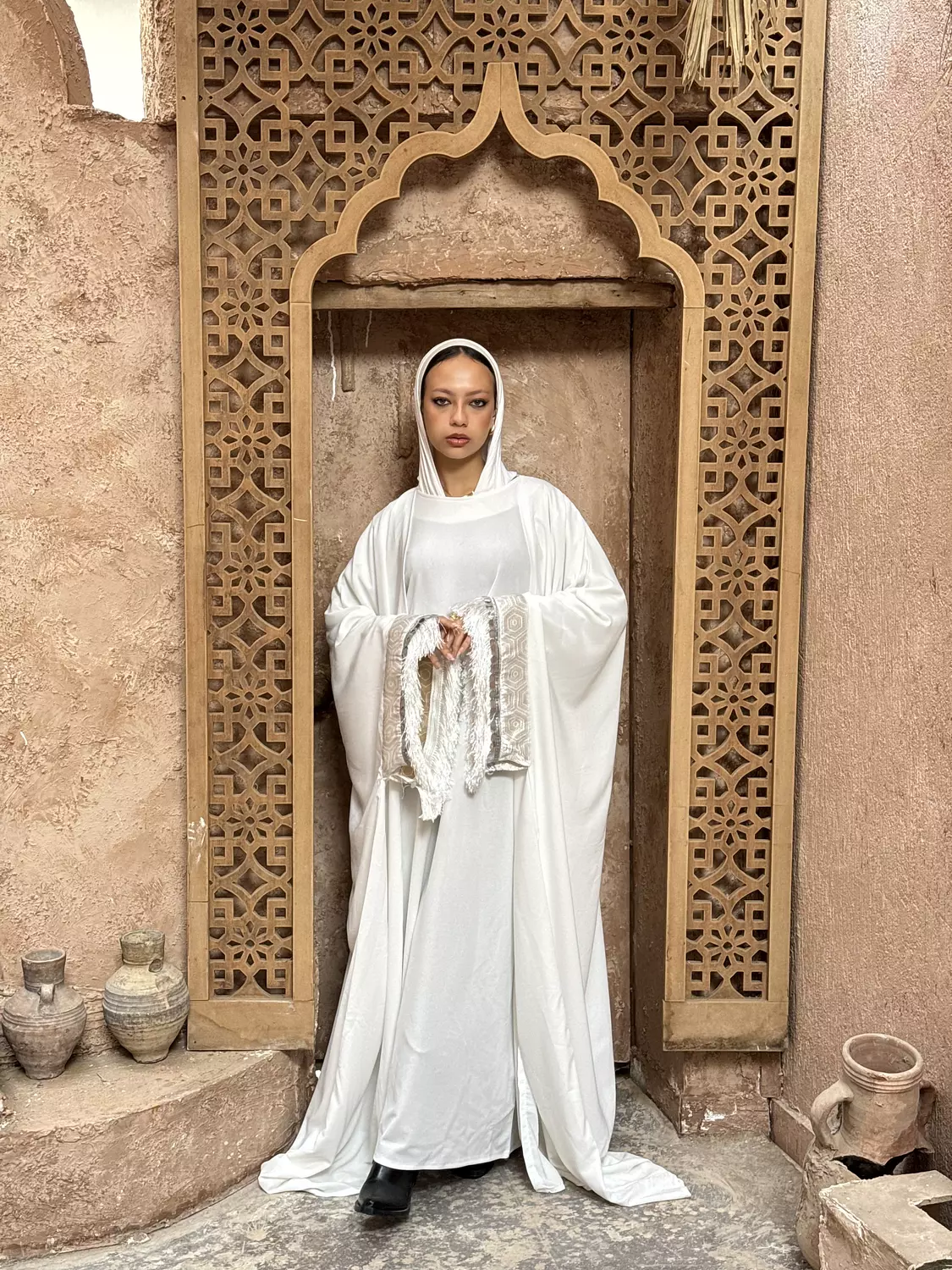 White Plain Besht  2