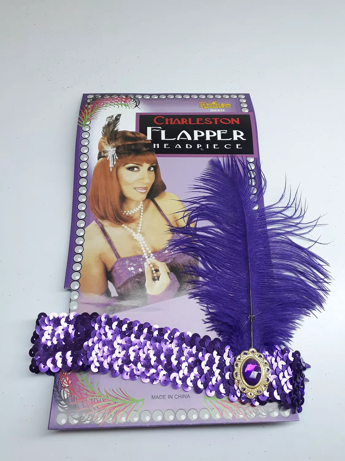 Feather collar image