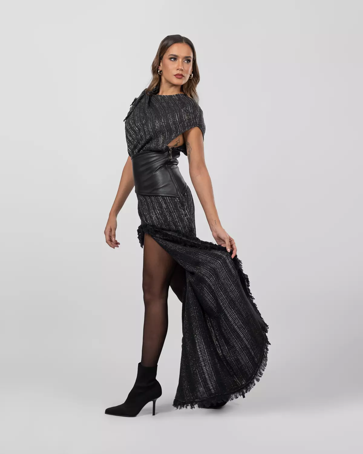 Asymmetric dress with leather belt   3