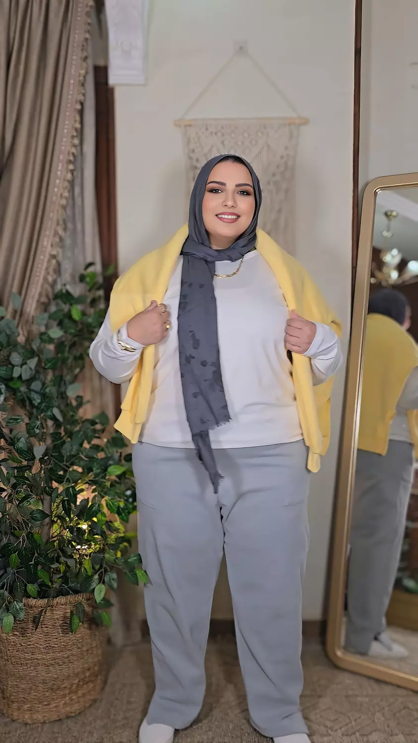 Loose fit basic top image