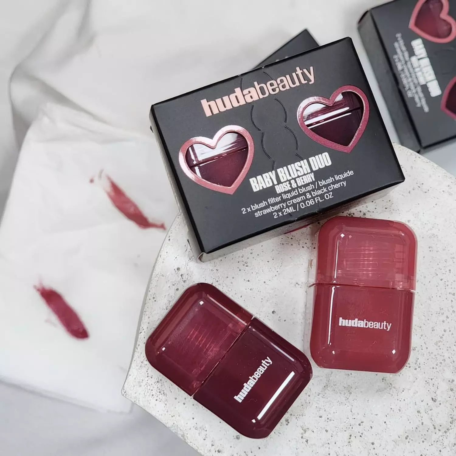 HUDA BEAUTY Mini Baby Blush Duo Set Strawberry Cream and Black Cherry