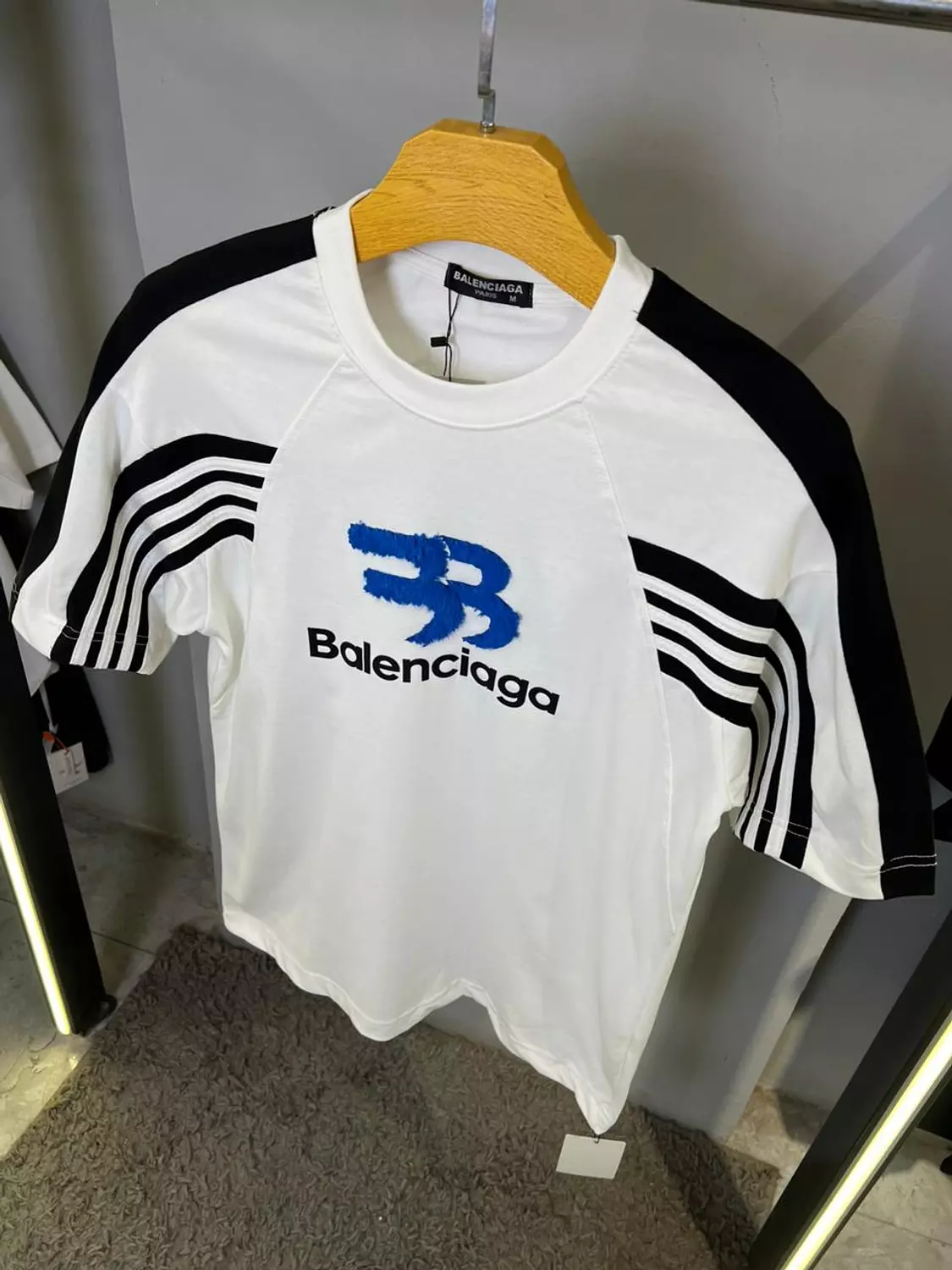 BALENCIAGA TSHIRT / 1272 2