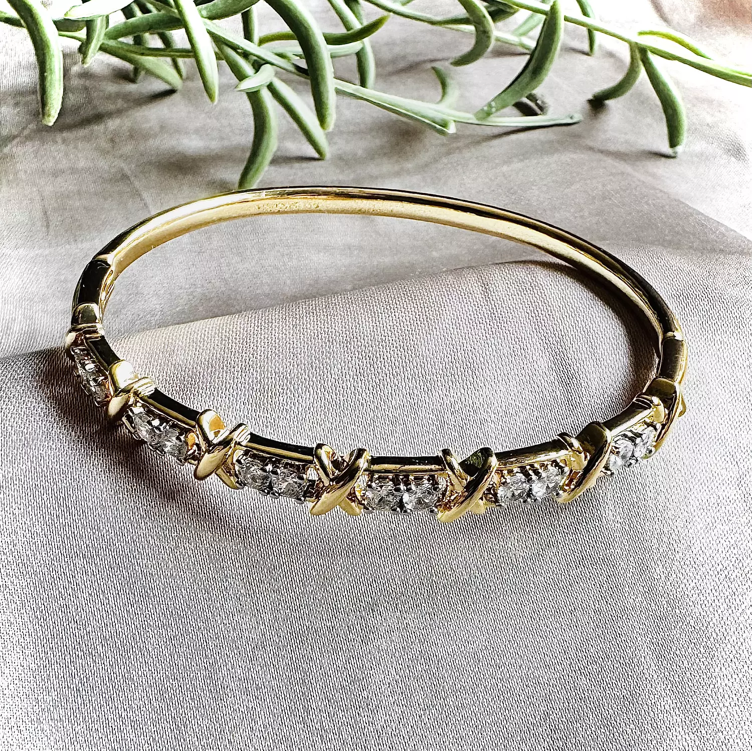 X-Shape gold plated zircon bangle 3