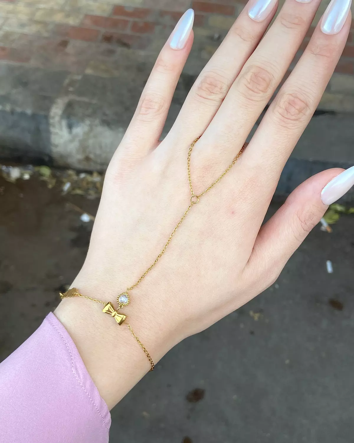 Stainless steel hand chain with 🎀and crystal ✨ 3