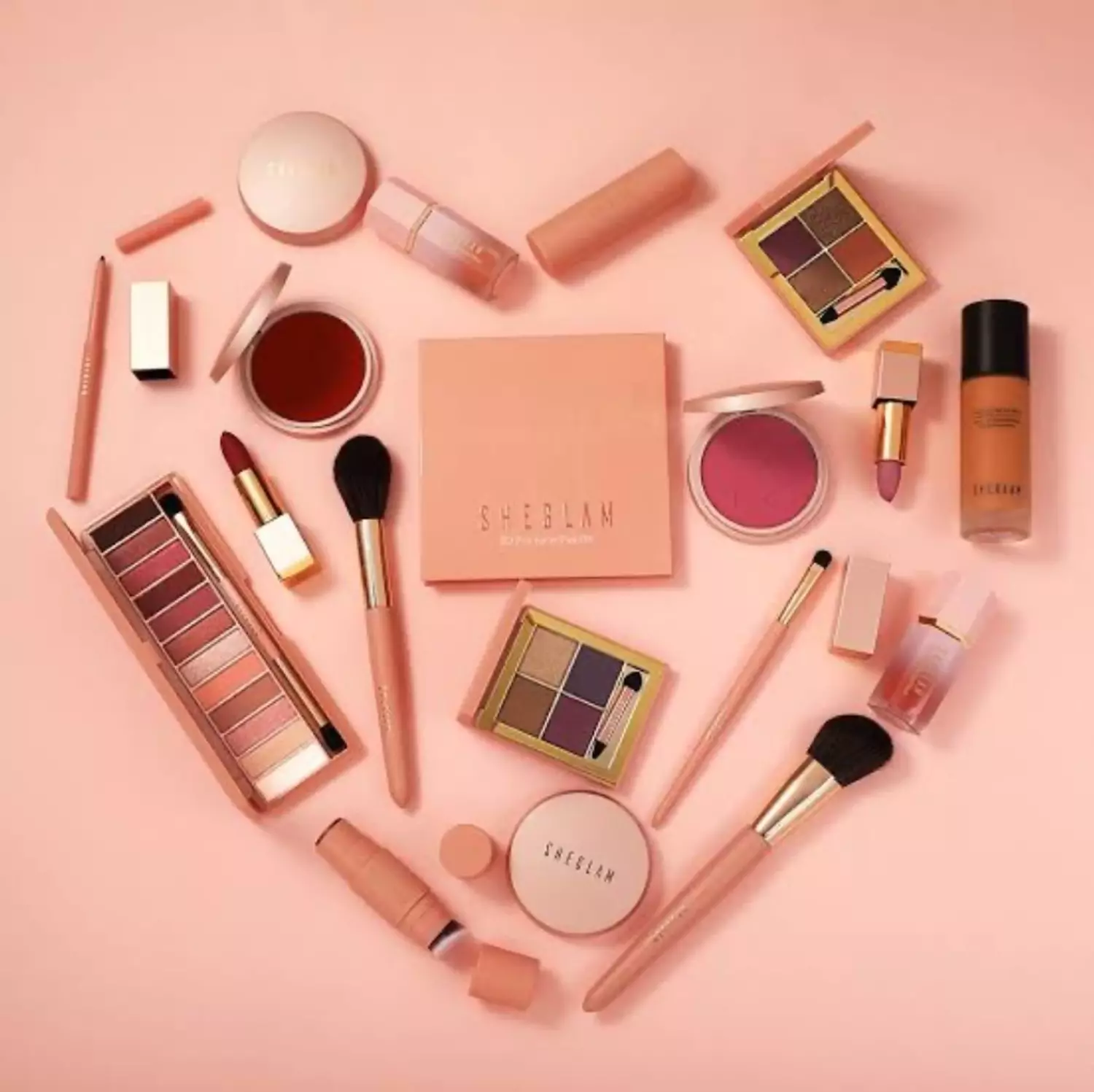 <h3> Makeup</h3>