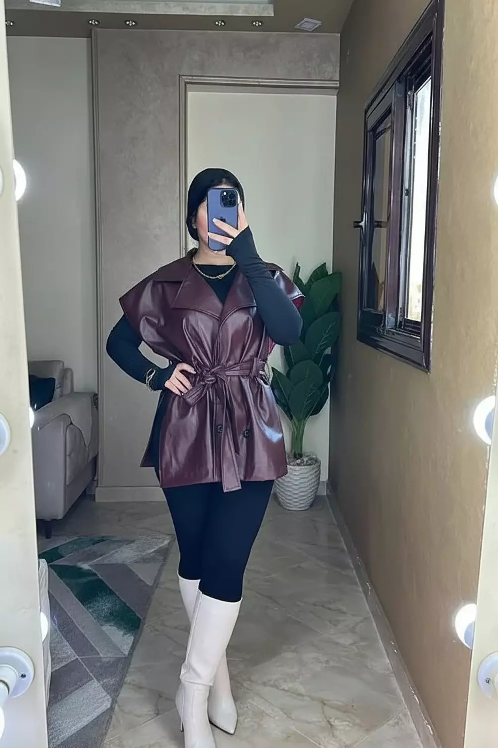Sleeveless Leather Jacket with Belt 1