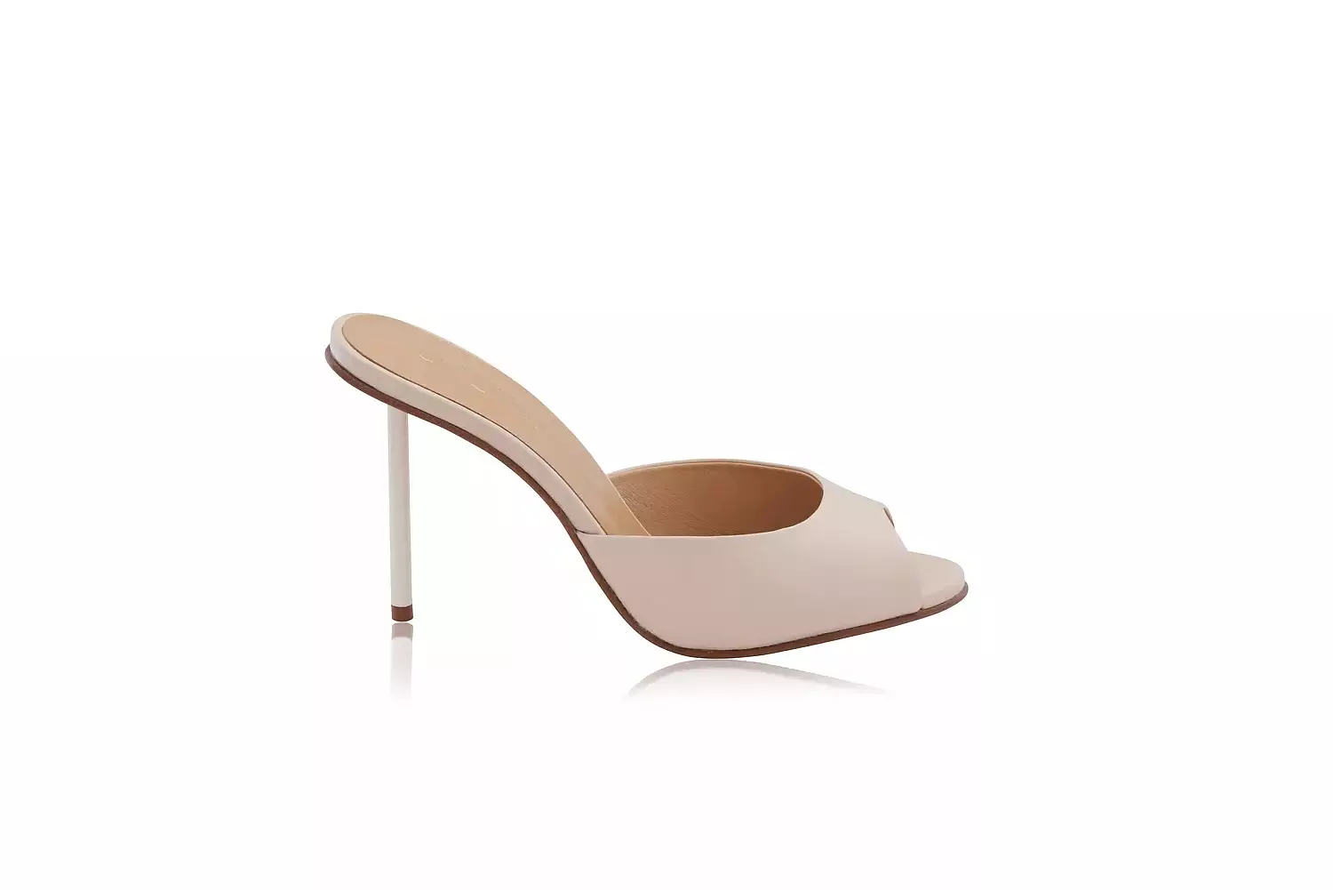 Leila Mules image
