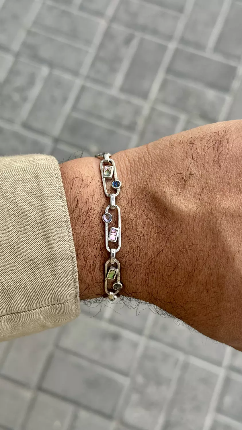 Seashell Link Bracelet  image