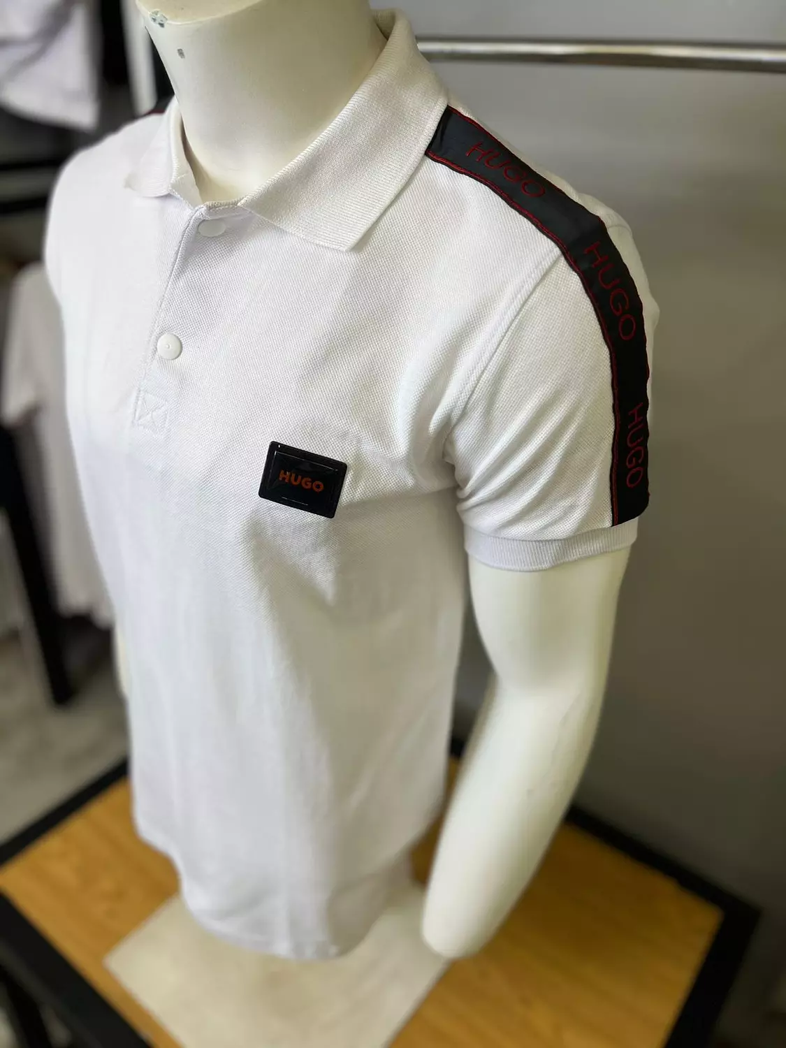 HUGO BOSS TSHIRT / 1462 5