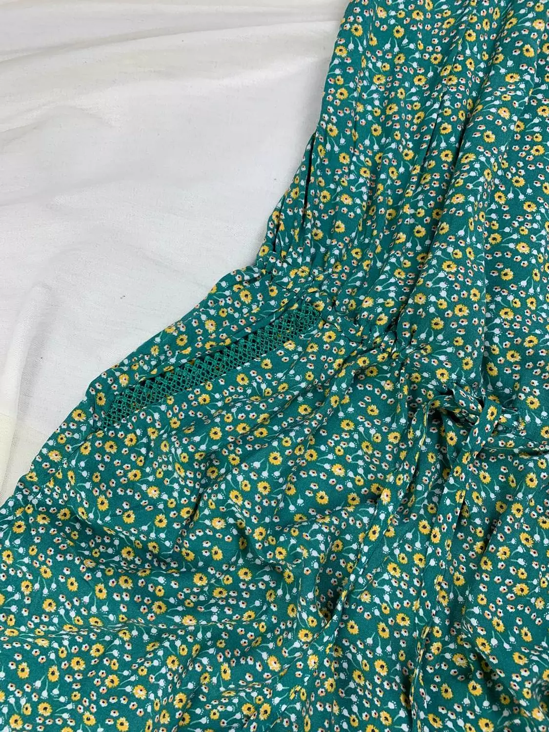Floral viscose dress from kiabi   Size xs to 45:52 k   For 385 2