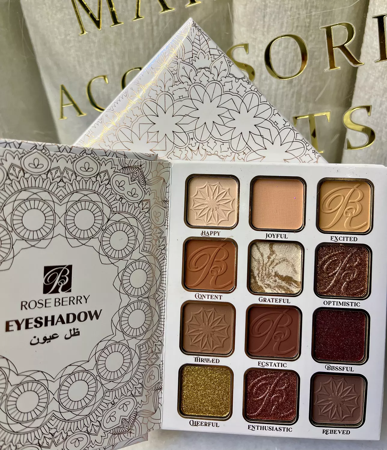 Mini book Roseberry  hover image