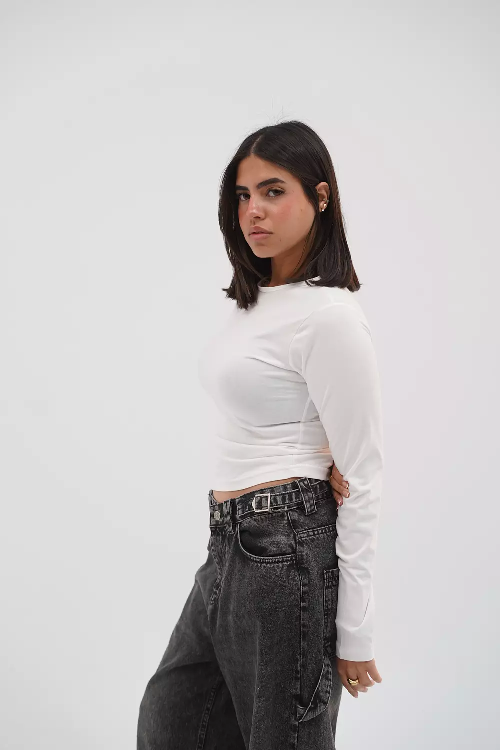 White top with long sleeve-2nd-img