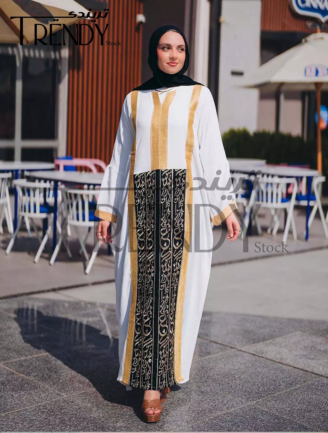 Abaya embroidered with Arabic letters 5