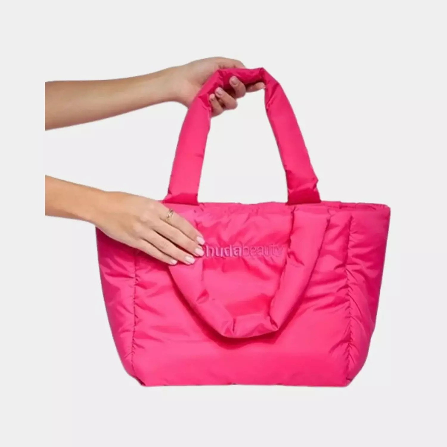 Huda beauty bag image