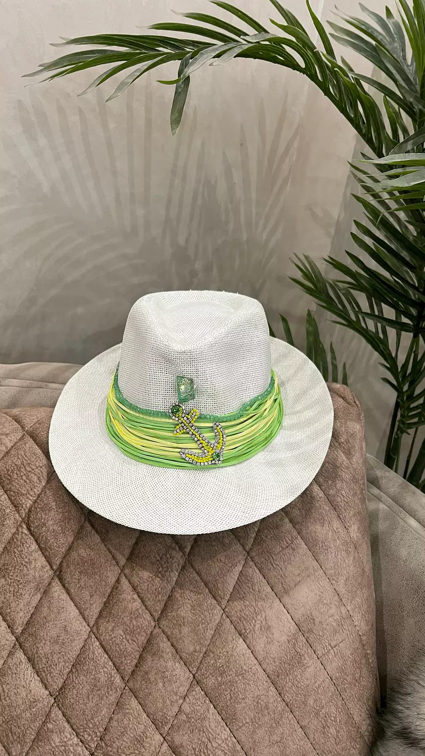 Greenla Hat 1