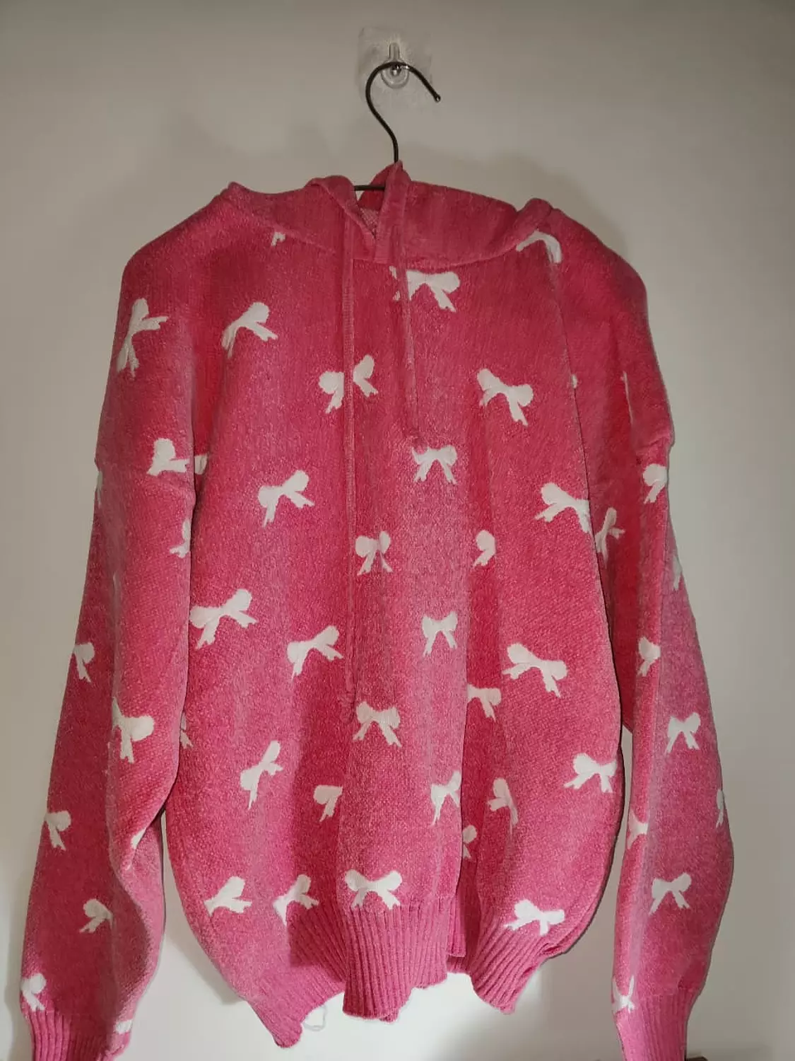 sweetshirt  image