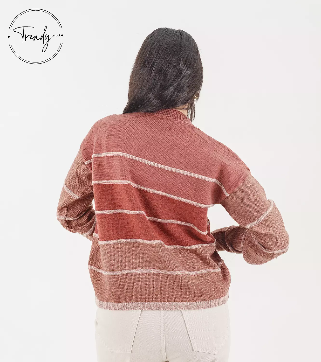 Round Neck Stripped Pullover 2