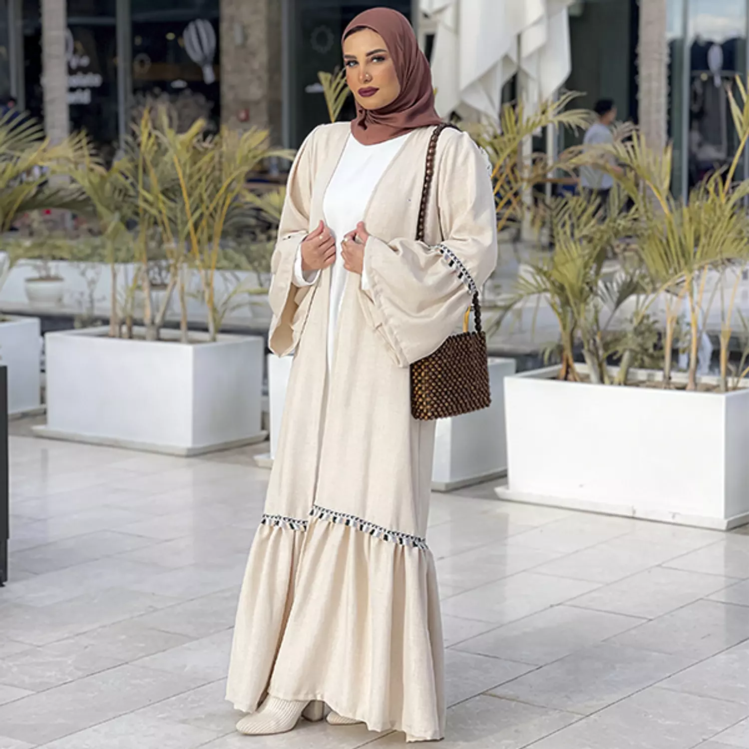 antique Abaya   hover image