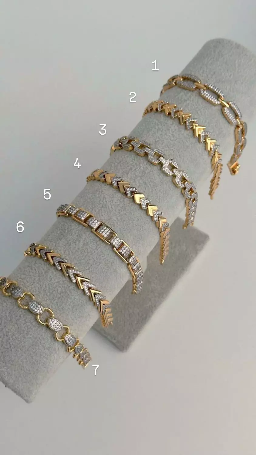 Bracelet B112 hover image