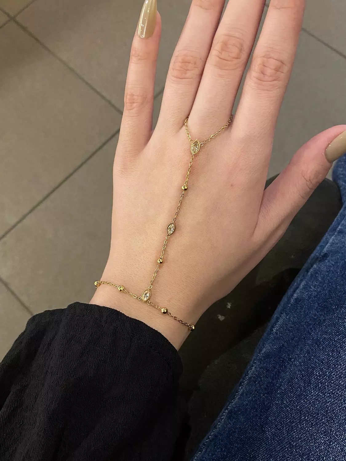 Stainless steel hand chain with crystals  1