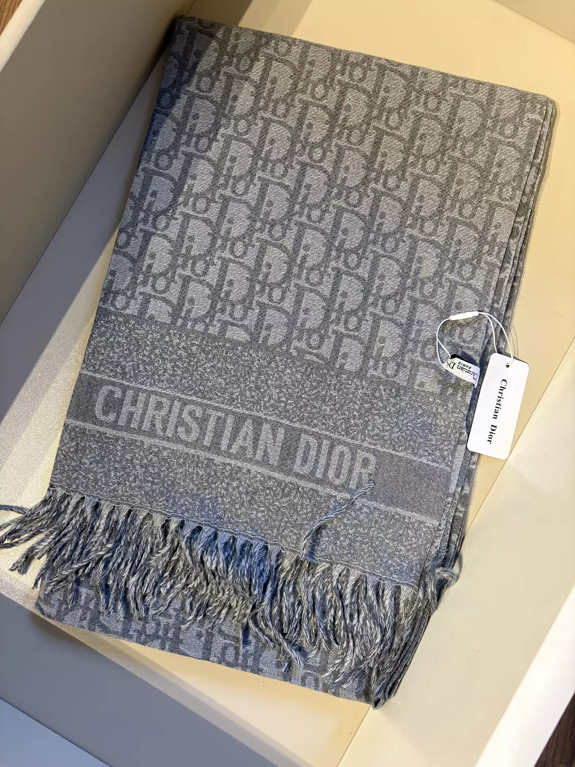 Dior wool shawl 11