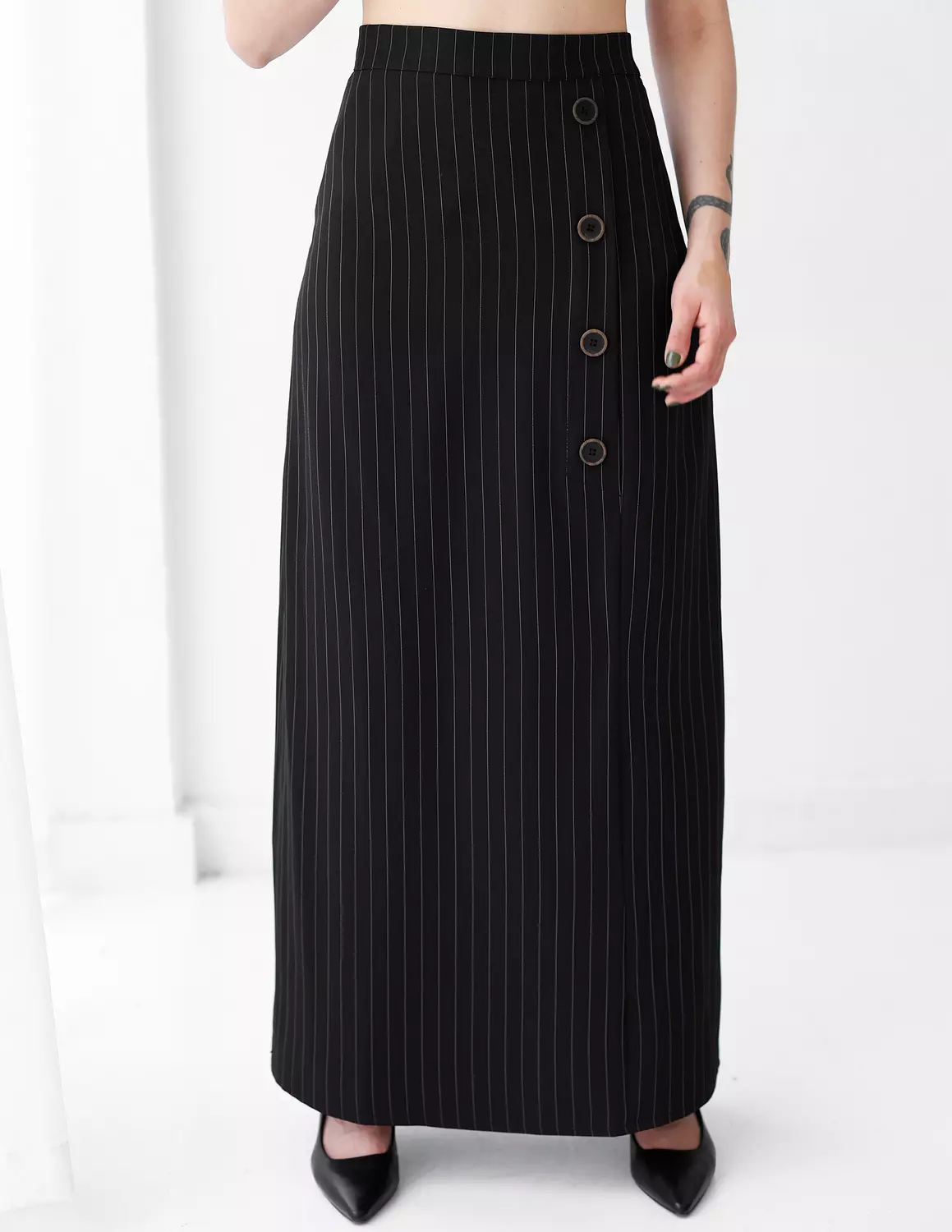 Striped Black A-line long skirt  4