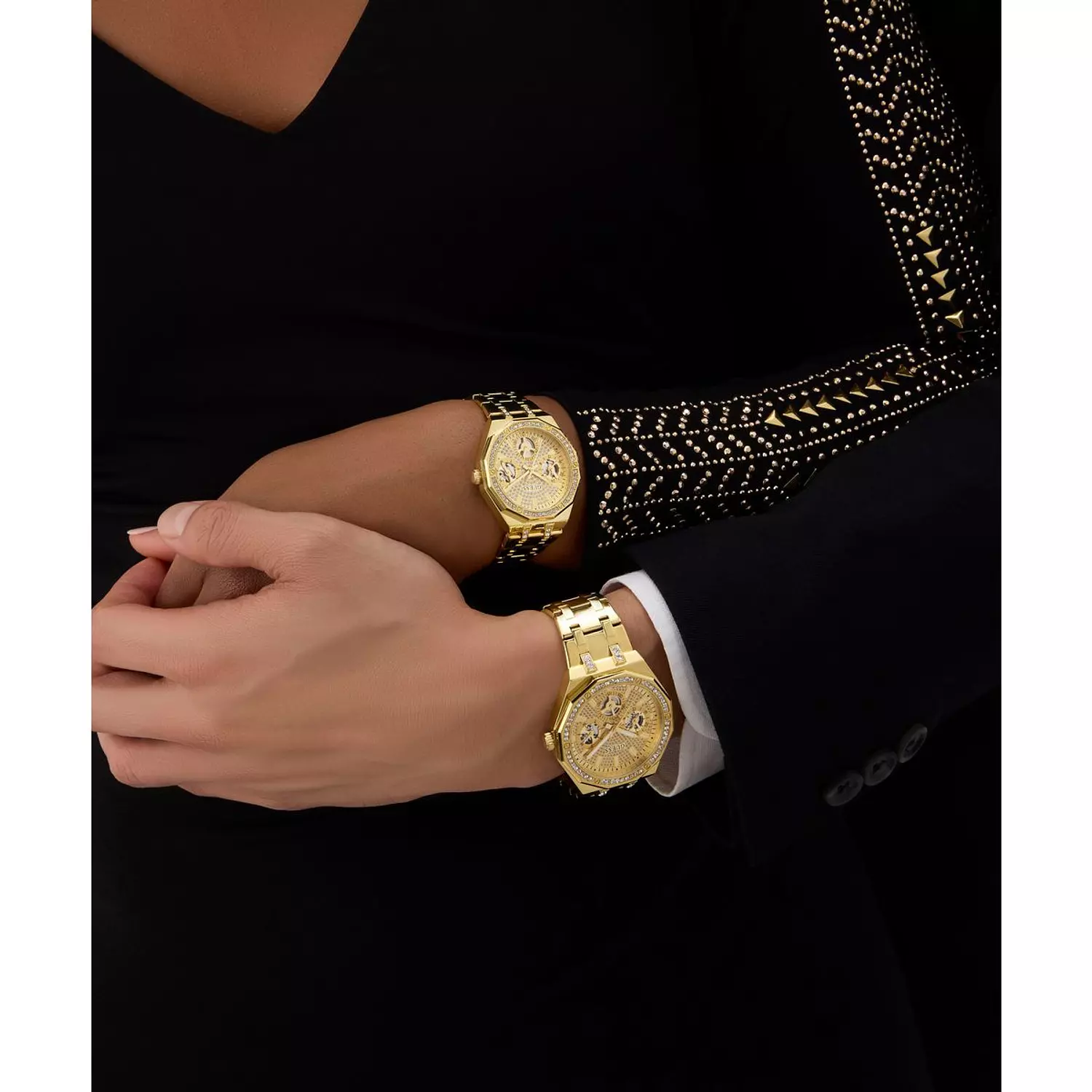 GUESS Mens Gold Tone Multi-function Watch Gold Tone Stainless Steel Bracelet GW0960G2 6