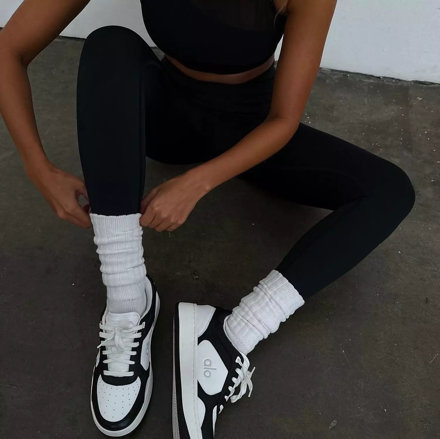 Alo Youga shoes “White/ Black” 4