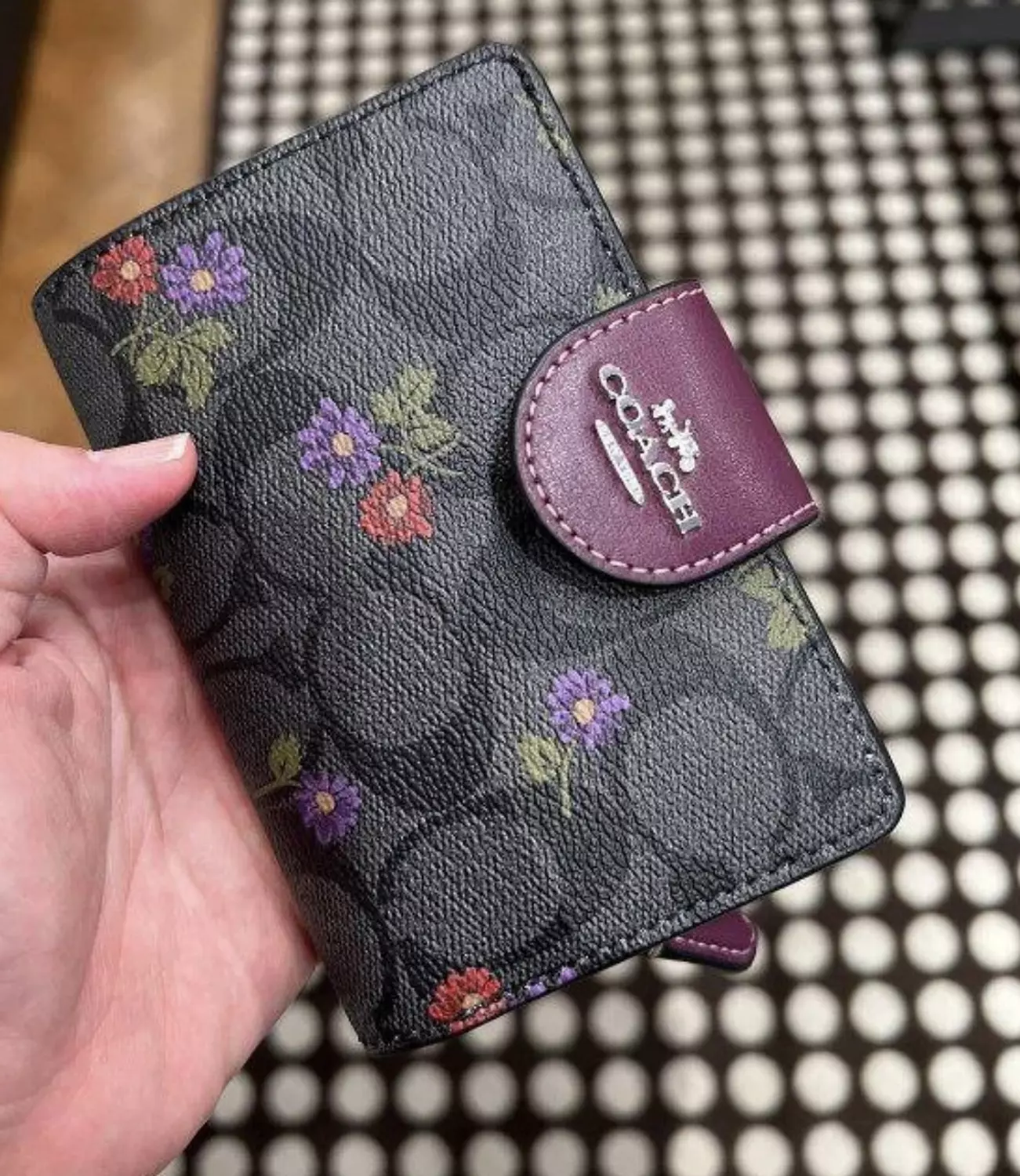 Coach Medium Corner Zip Wallet In Signature Canvas With Country Floral Print 2