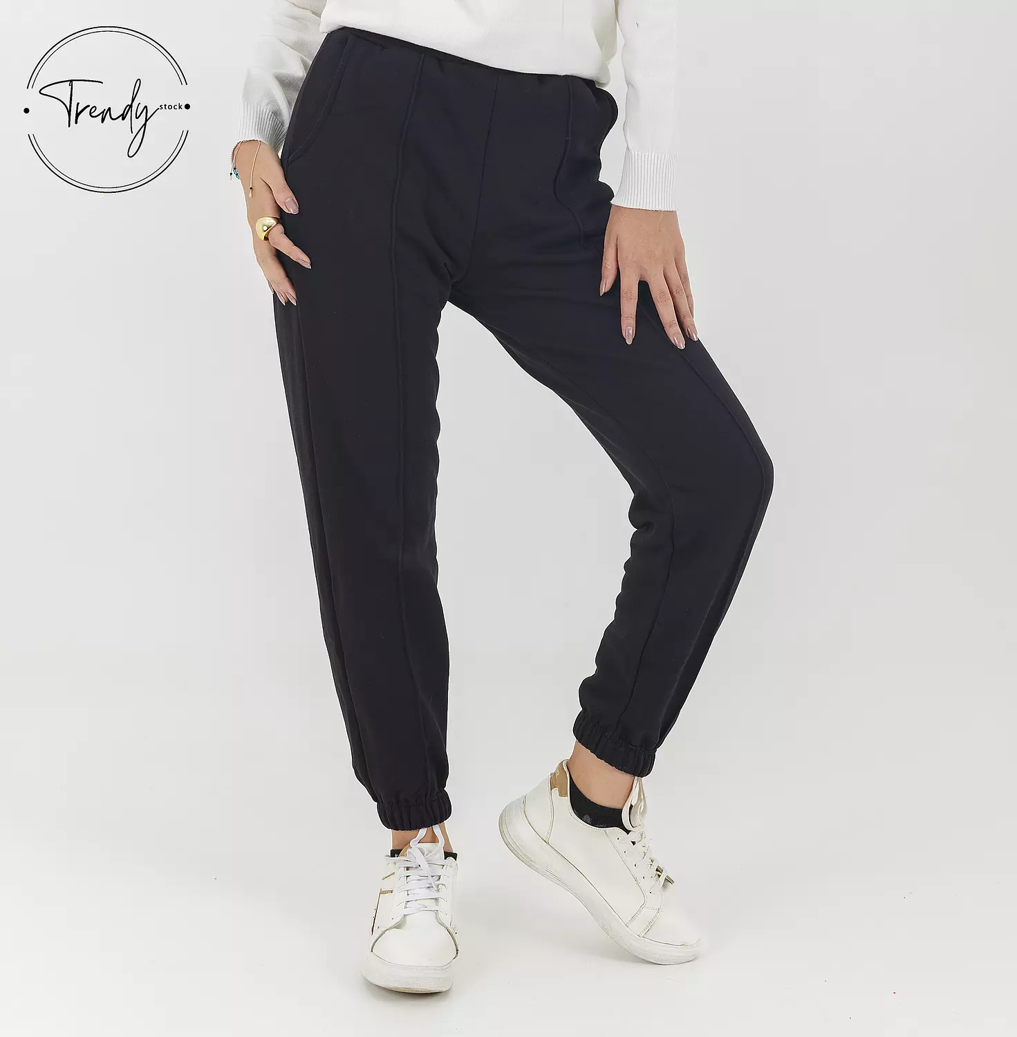 Plain Sweatpants with closed leg image