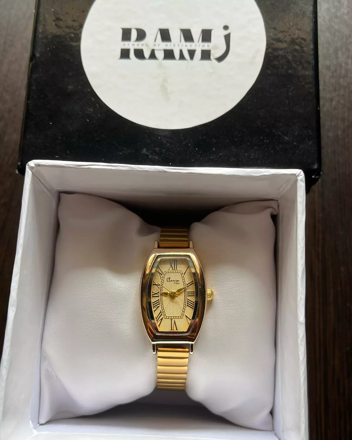 Annies watches rectangular 4