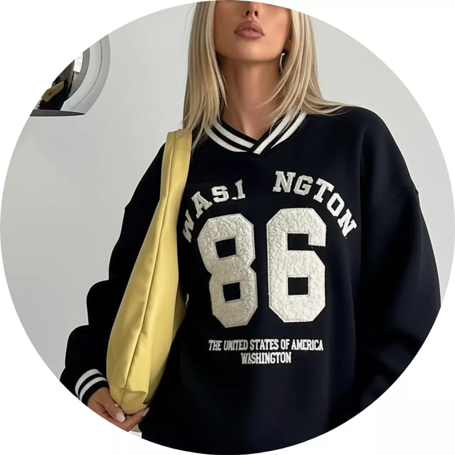 <p style="text-align: center"><strong><em><u>Pullovers</u></em></strong></p>