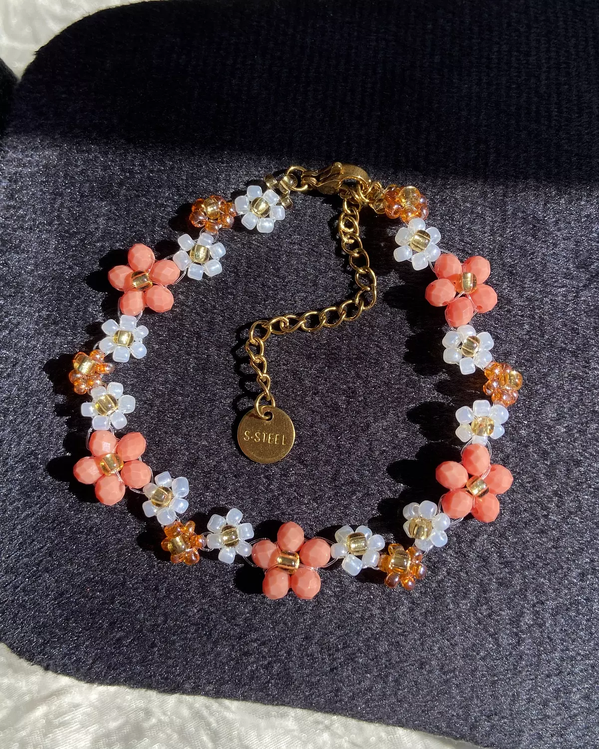 Zig zag crystal flowers coral shades and white 🤍 1