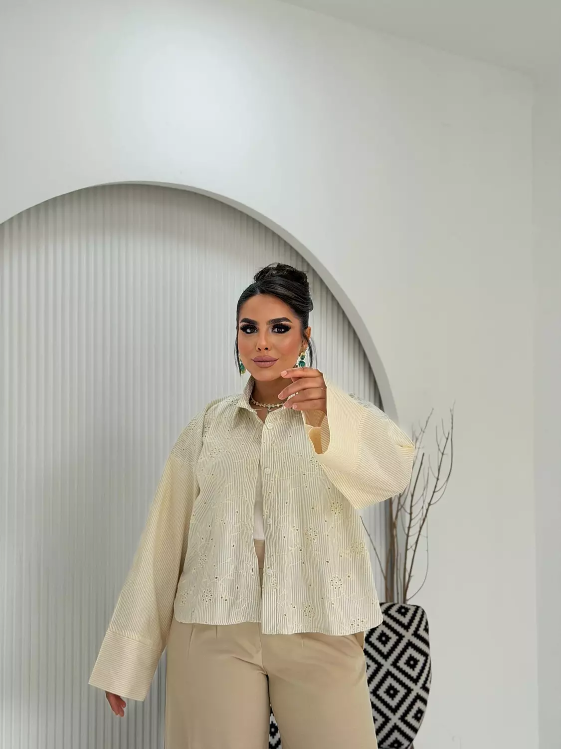 Floral Embroidered Shirt 8