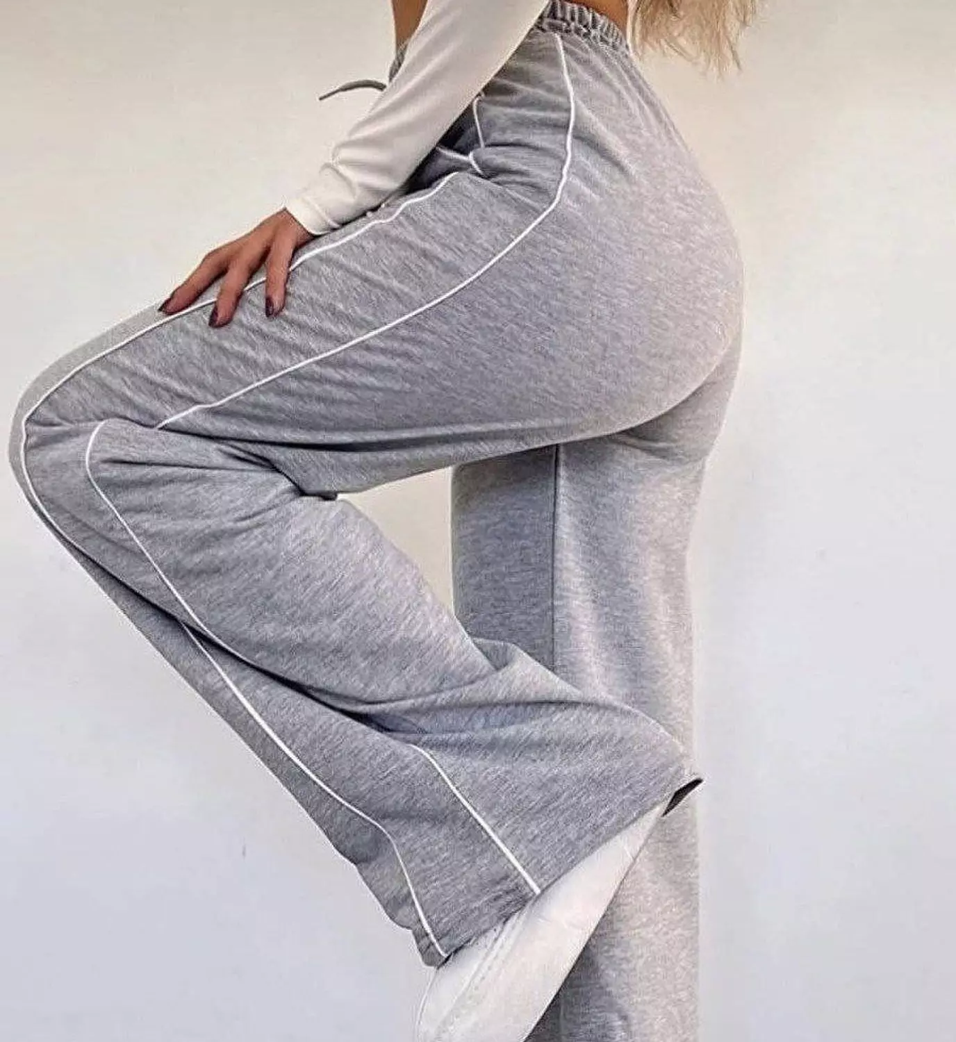 Wide leg Sweatpants with 2 lines hover image