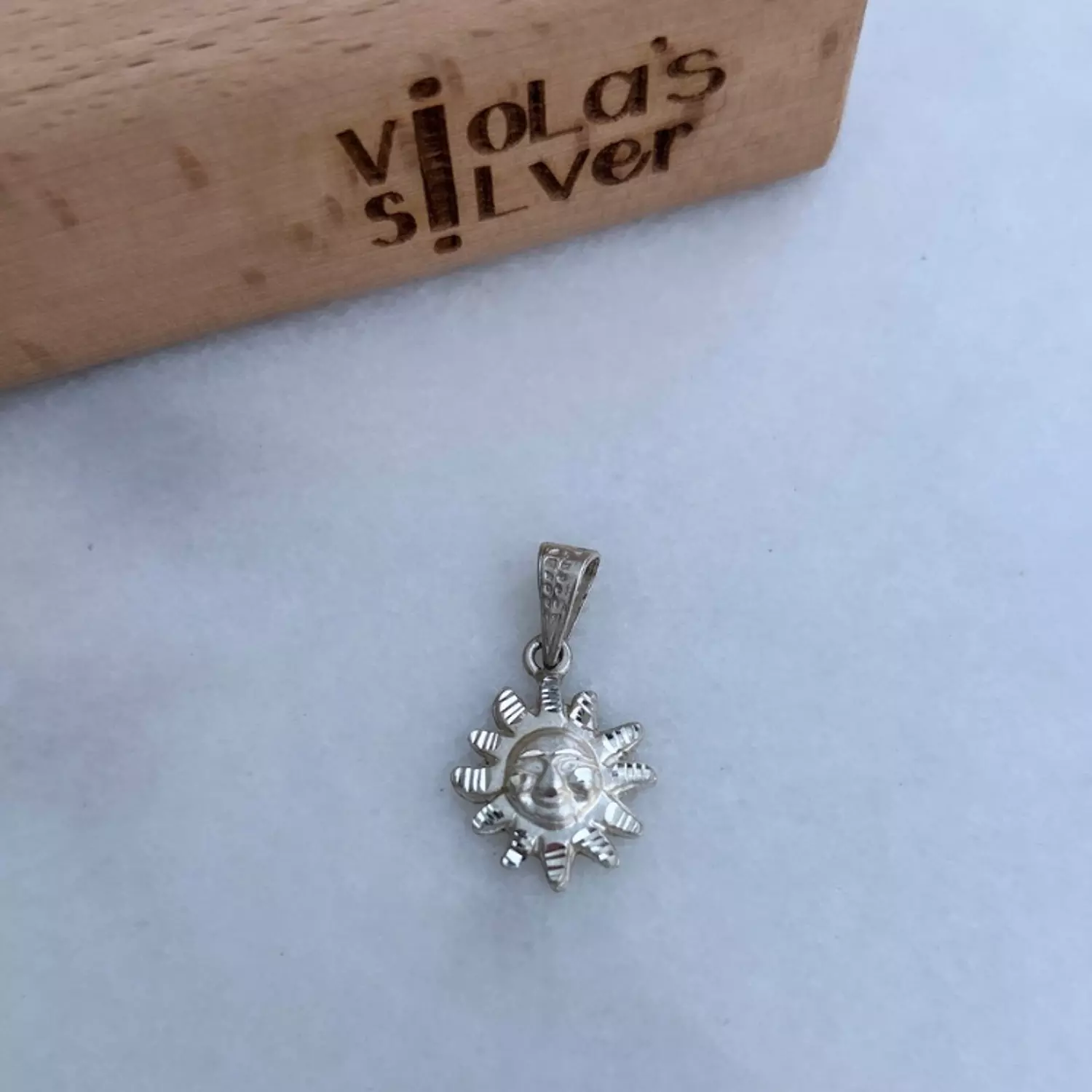 Helios pendant ( unisex ) image
