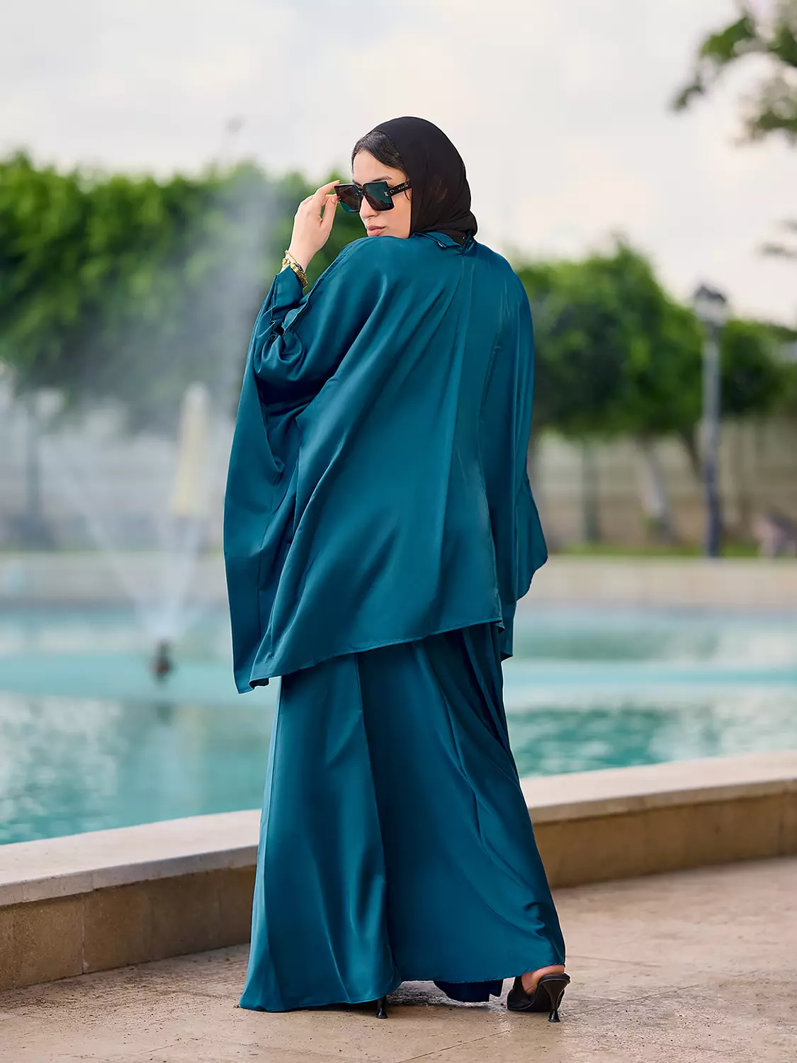 Soiree Suit in petroleum  5