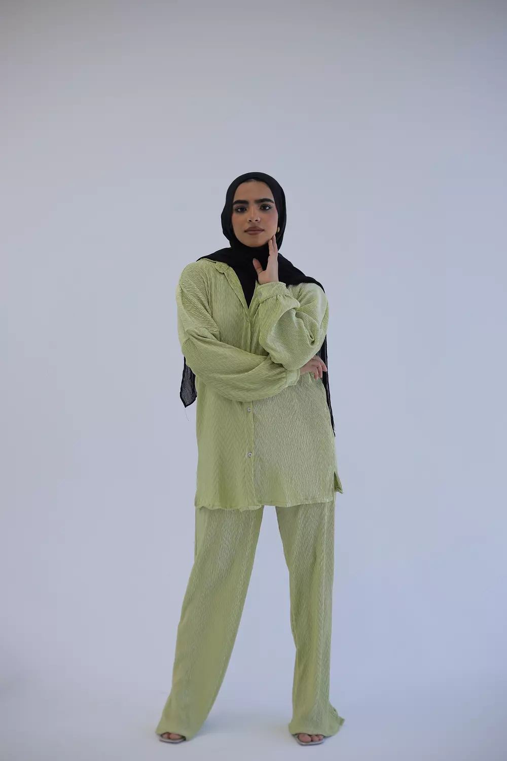 Yellow wavy suit 2
