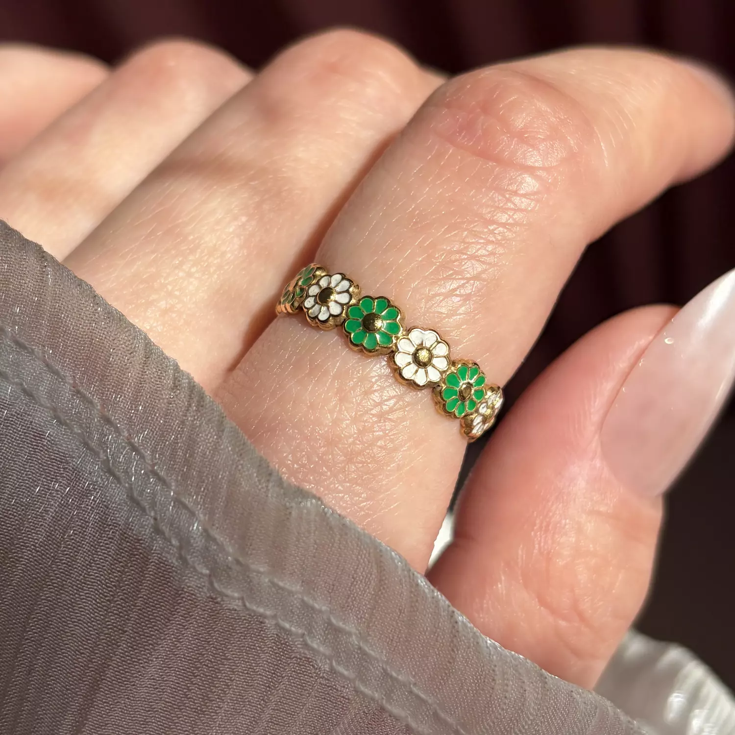 White & green flowers stainless steel ring image