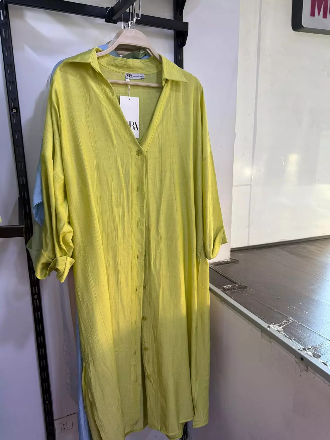 Relaxed-Fit V-Neck Shirt Dress 3