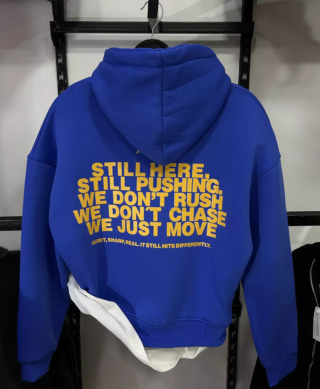 BERSHKA STILL MOVING HOODIE  6