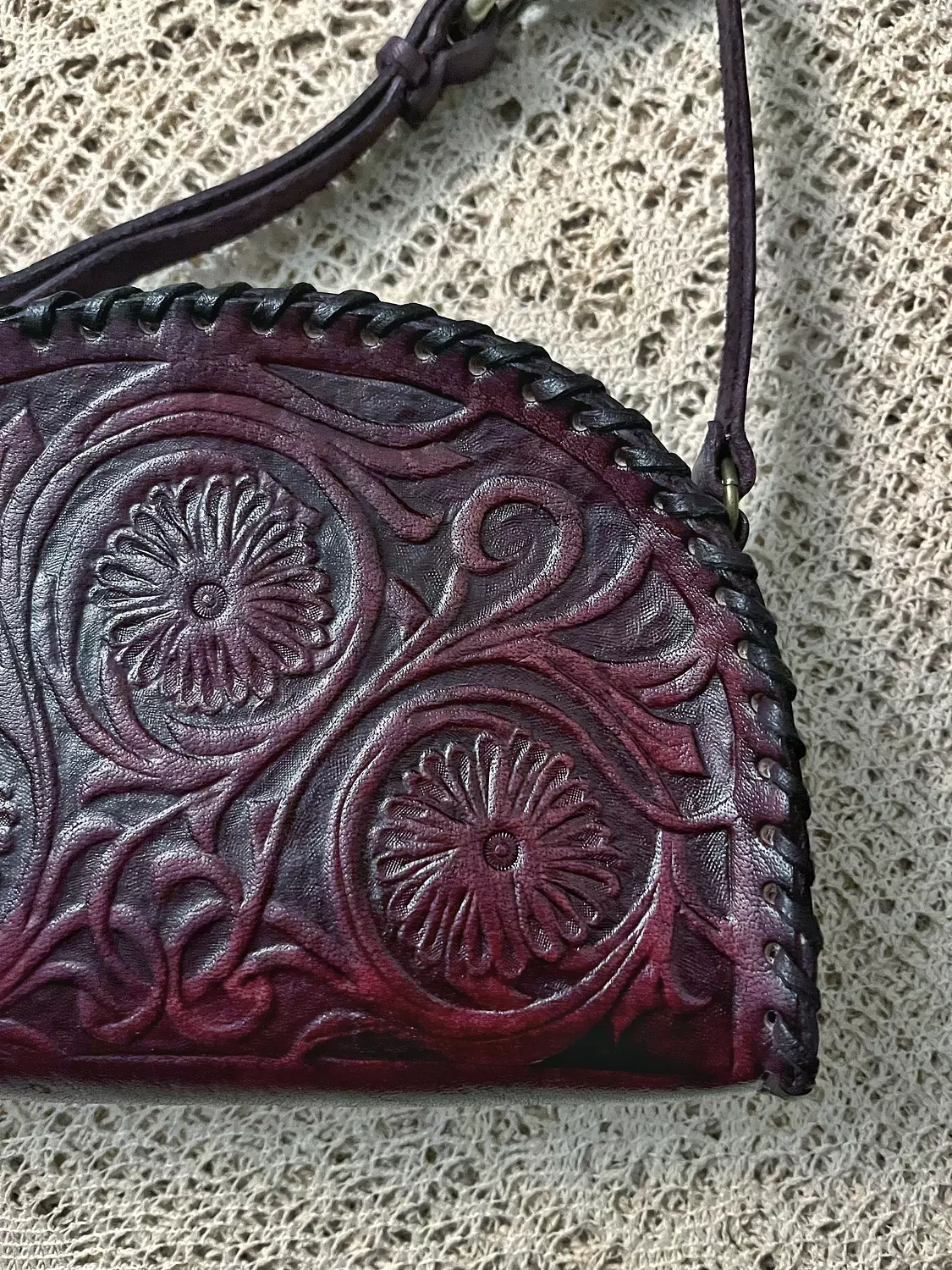 Floral Taco tooled leather bag zipped 5
