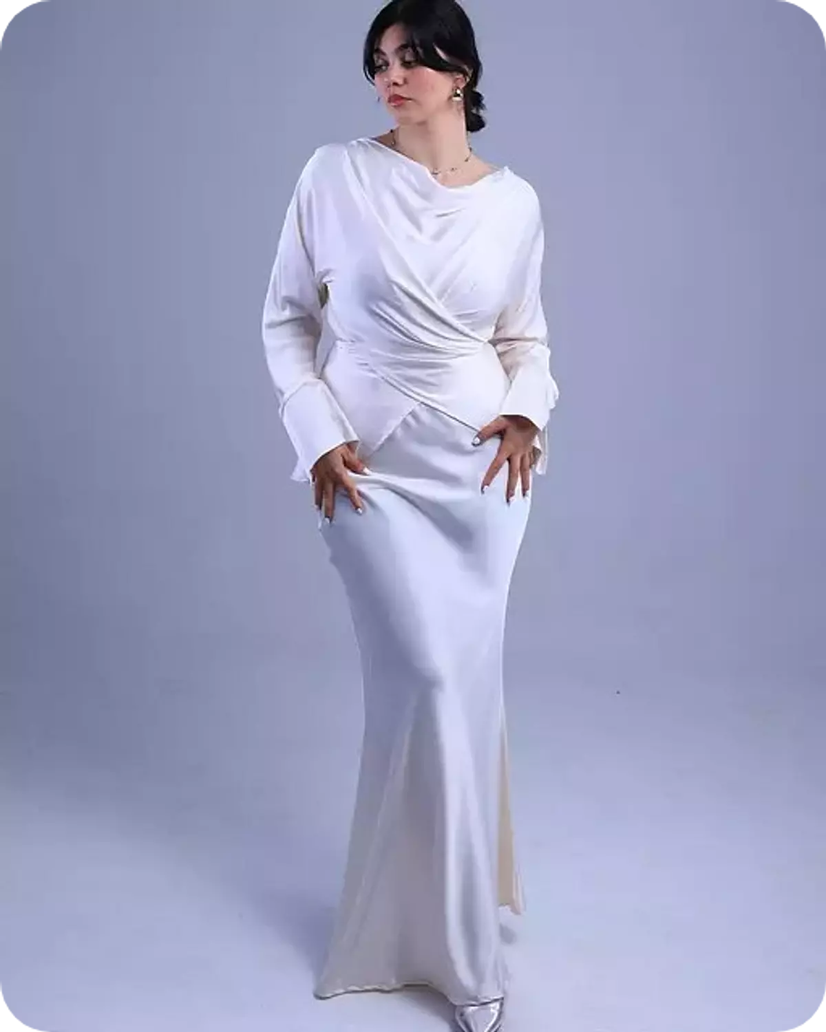 <p style="text-align: justify"><strong><span style="color: #330610">Glam Suite</span></strong></p>
